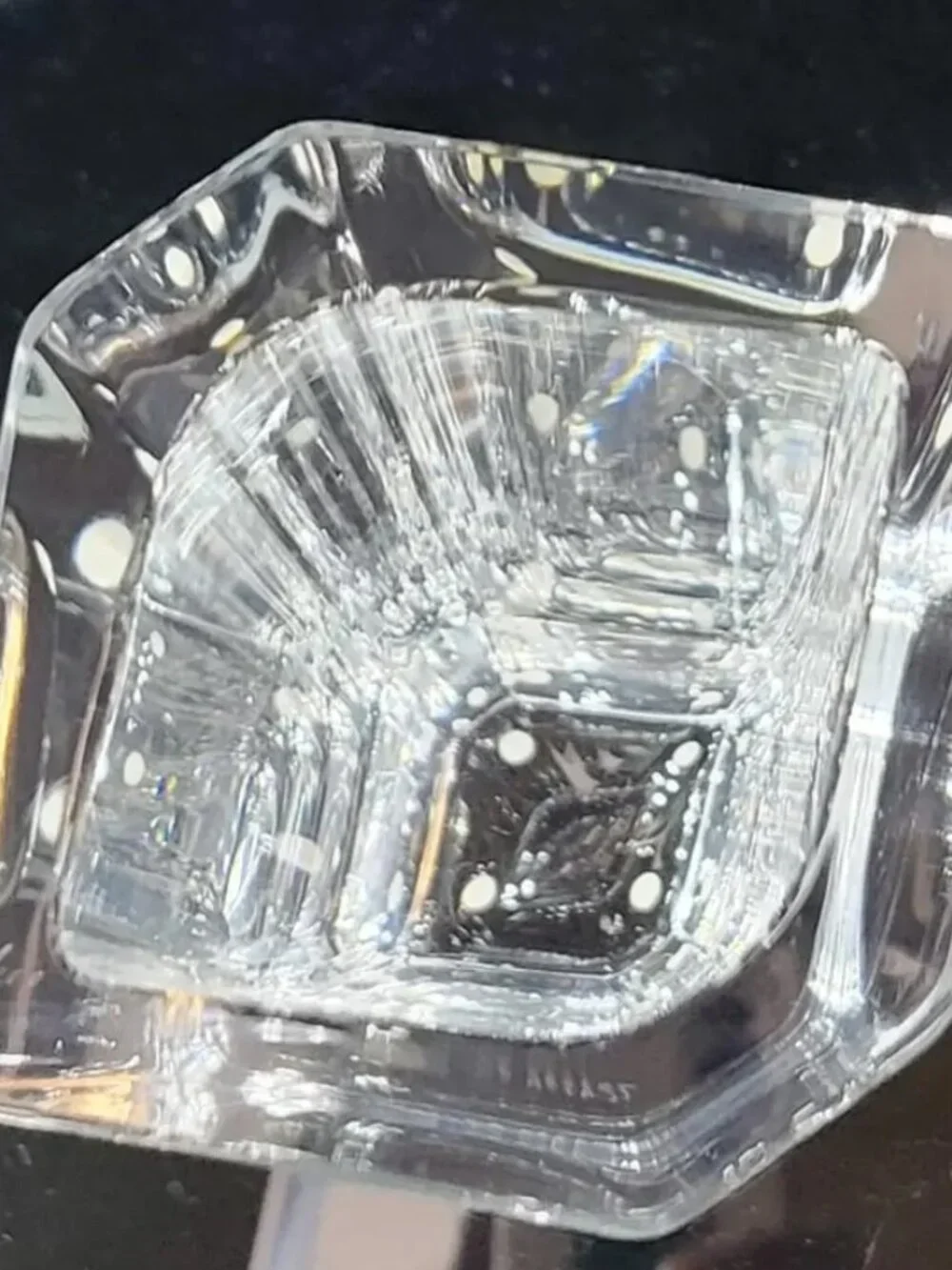 Orrefors Gladiolus Crystal Vase Signed by Lars Hellsten Sweden 4664-22 1996